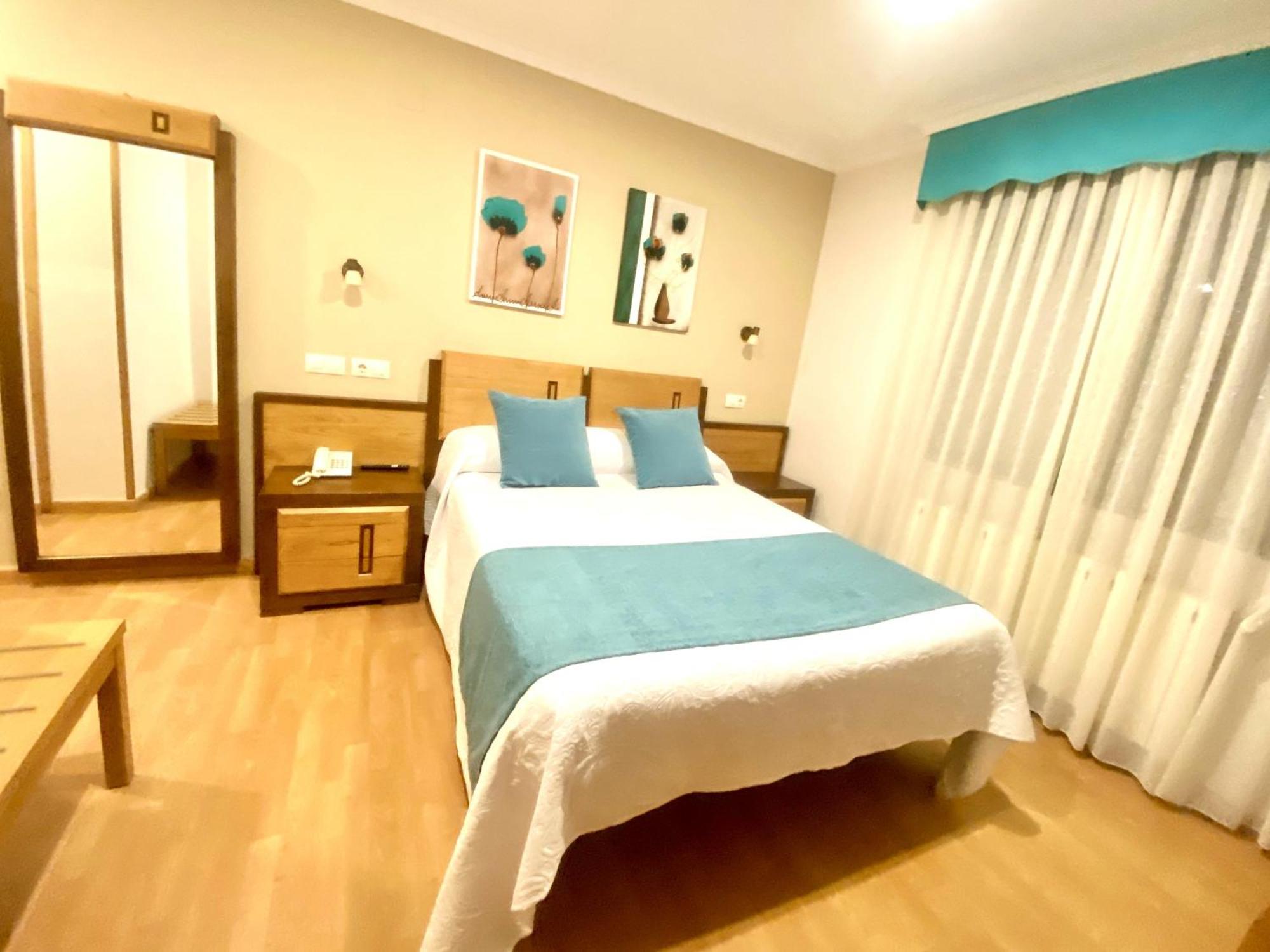 Hotel Spa Galatea Burela Esterno foto